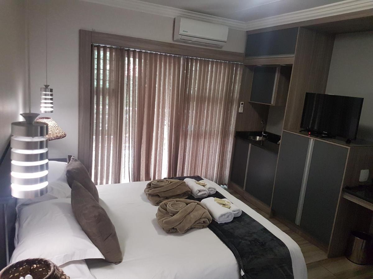Cornerstone Guest Lodge Pretoria-Noord Exteriör bild