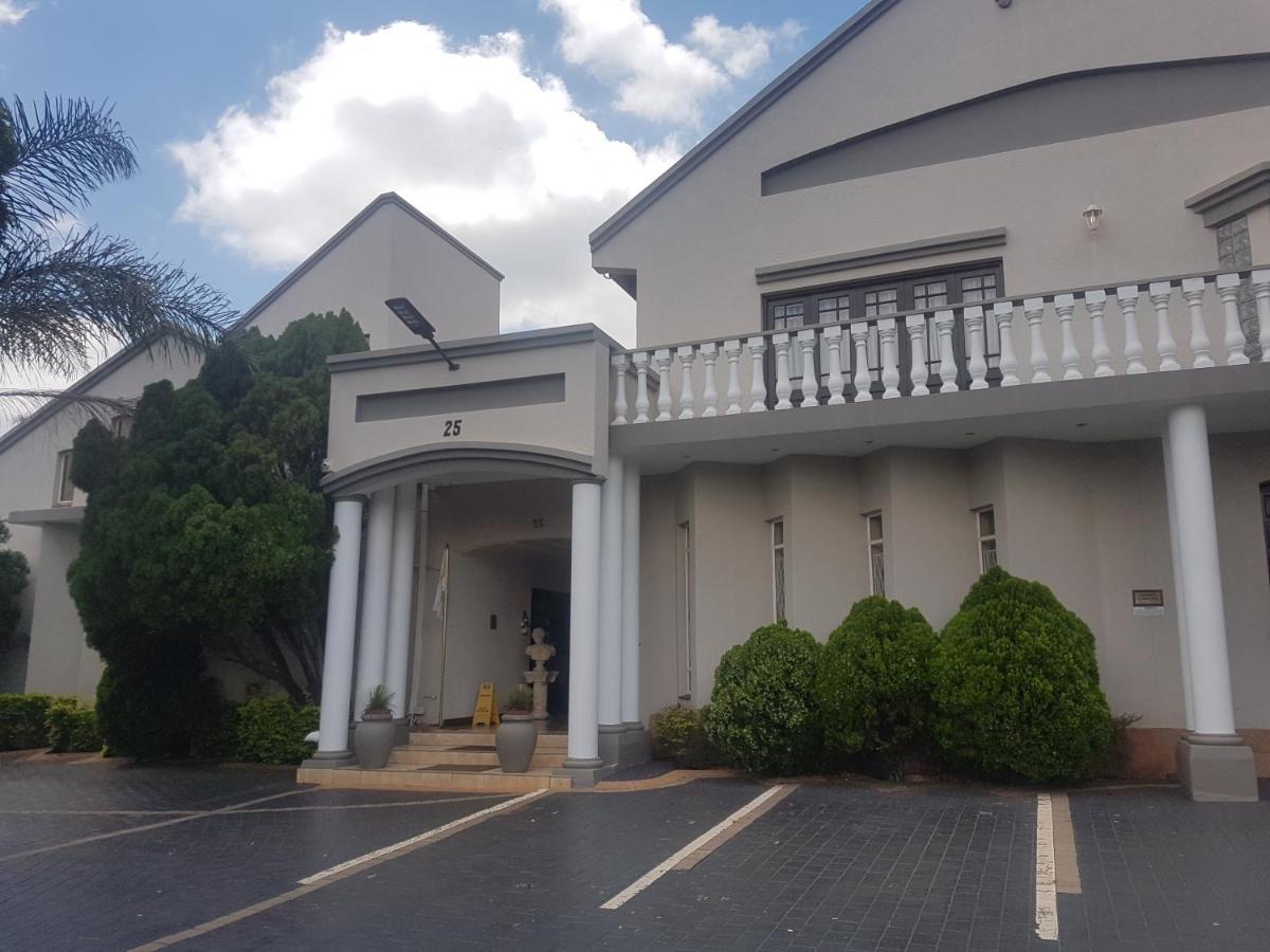 Cornerstone Guest Lodge Pretoria-Noord Exteriör bild