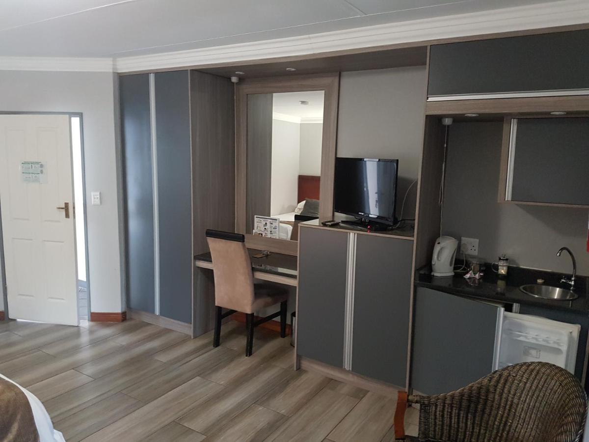 Cornerstone Guest Lodge Pretoria-Noord Exteriör bild